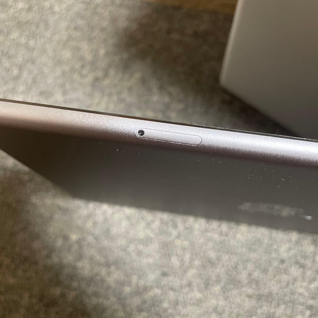iPad mini 第４世代128GB 10.2インチ スペースグレー