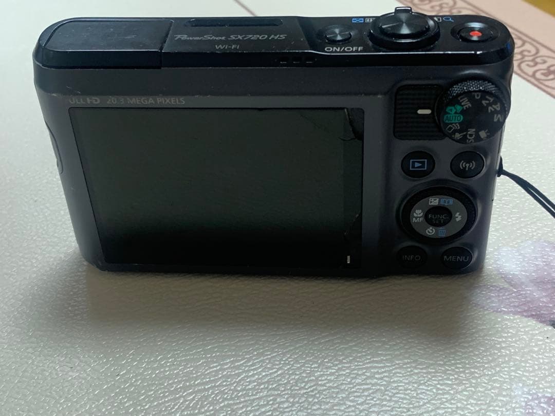 Canon PowerShot SX720 HS 40倍ズーム中古品訳あり