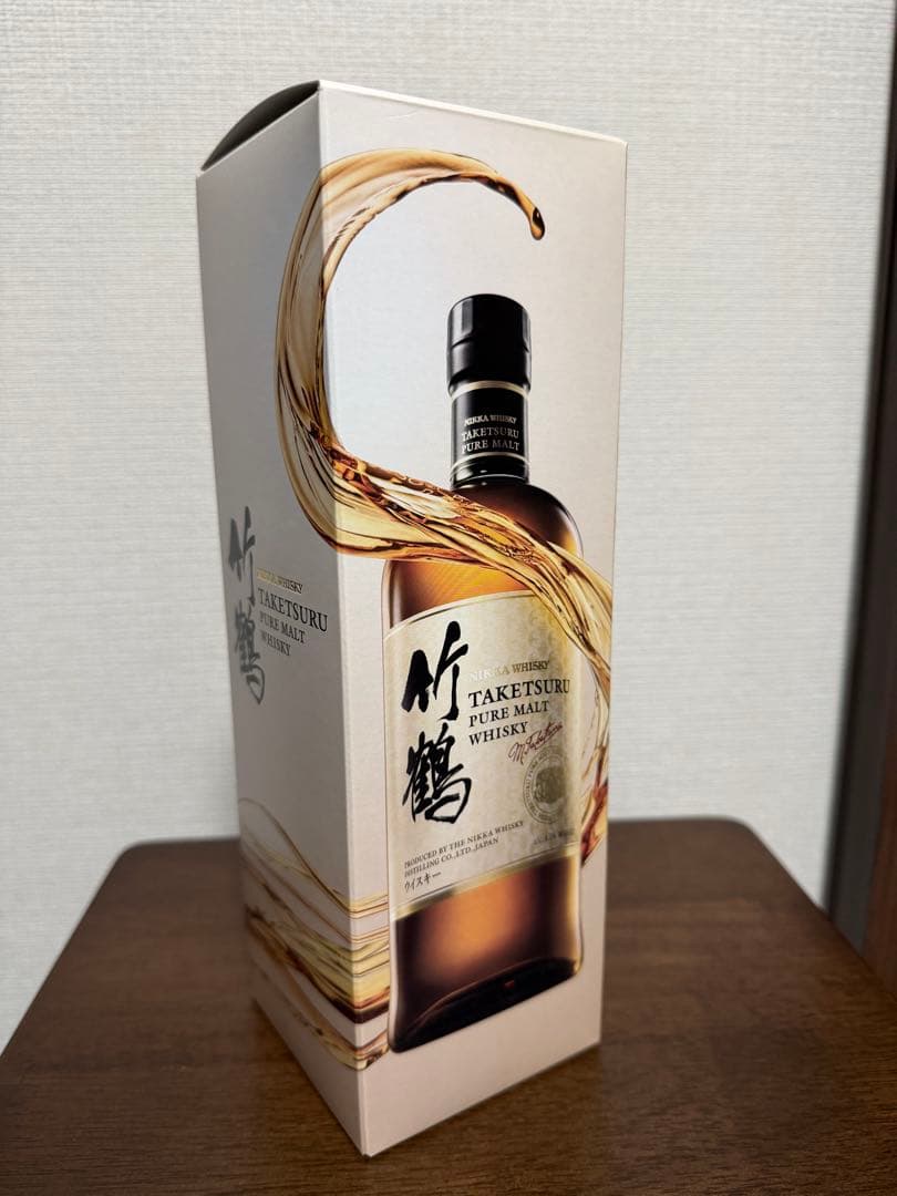 本物　NIKKA ニッカ　竹鶴 ピュアモルト　700ml 箱付き