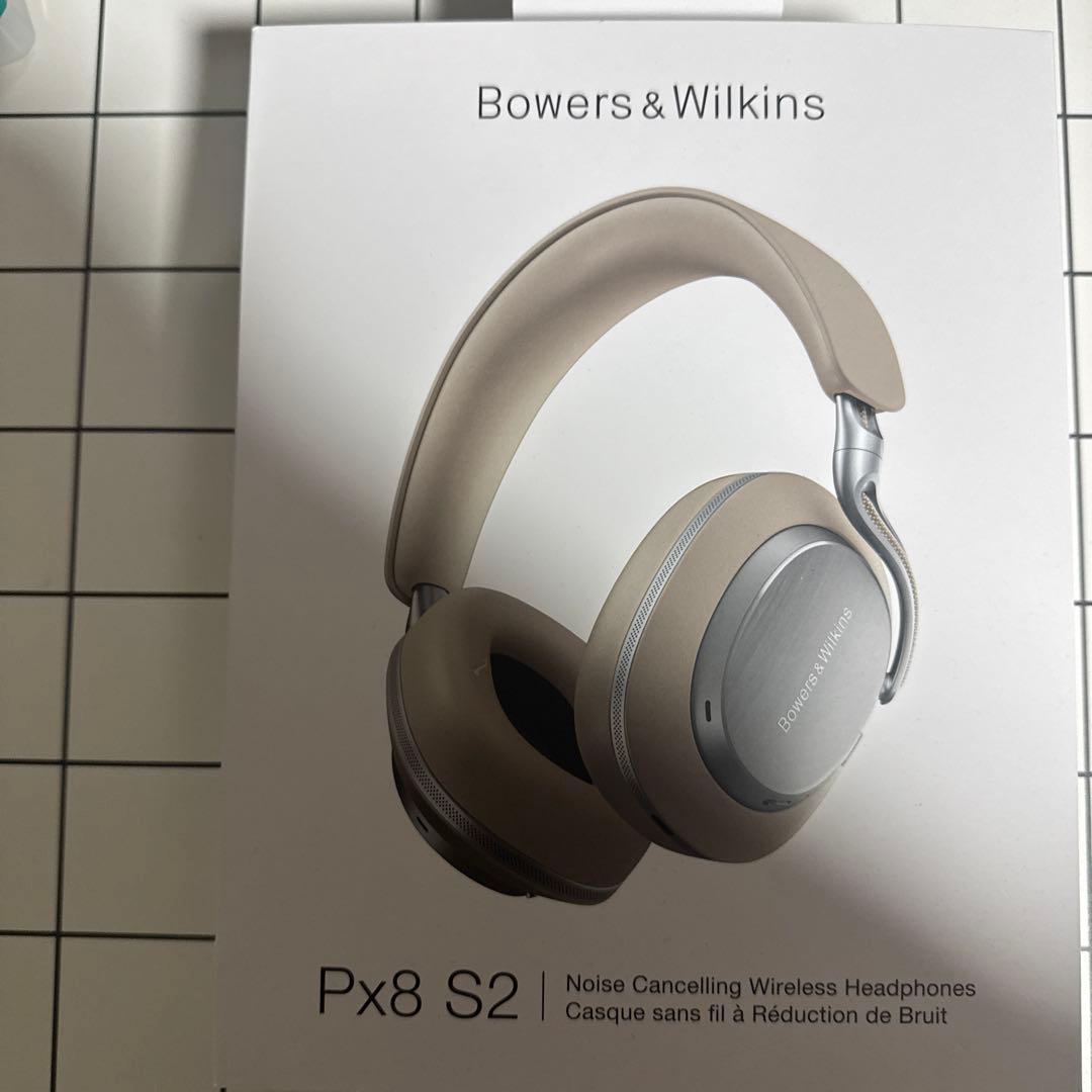 Bowers & Wilkins PX8s2ワイヤレスヘッドホン　値下げ中❗️