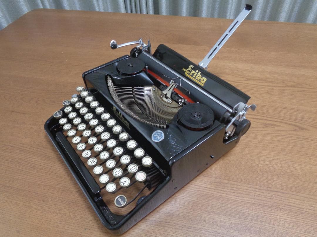 専用　実働品　Erika 5 エリカタイプライター QWERTYZ配列