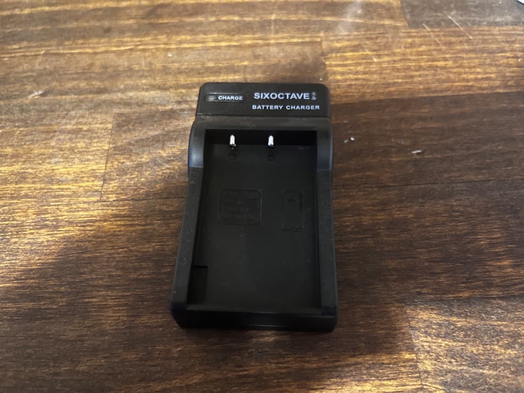 OLYMPUS デジタルミラーレス一眼　PEN E-P7 シルバー