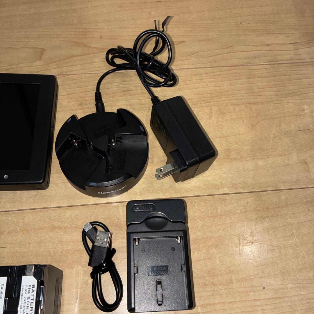 バッテリー3つセット7インチ 液晶モニター4K （FEELWORLD T7