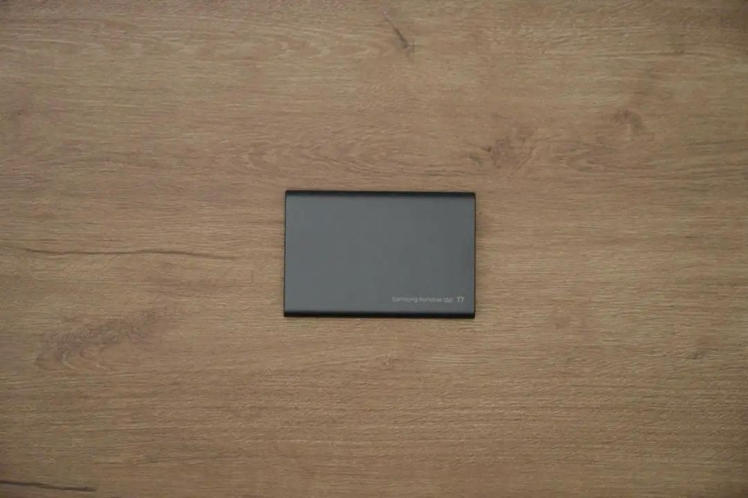 外付けハードディスク・ドライブ Samsung Portable SSD T7 2TB