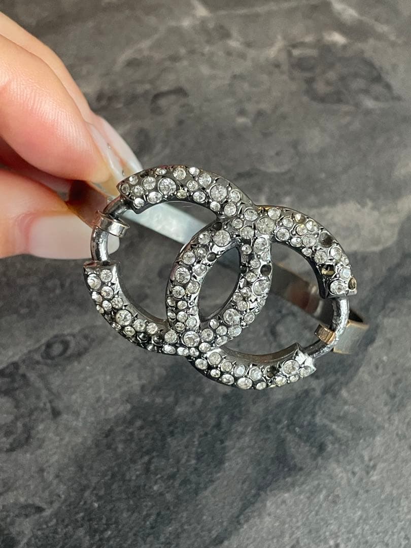 CHANEL ダブルCロゴ バングル　ストーン