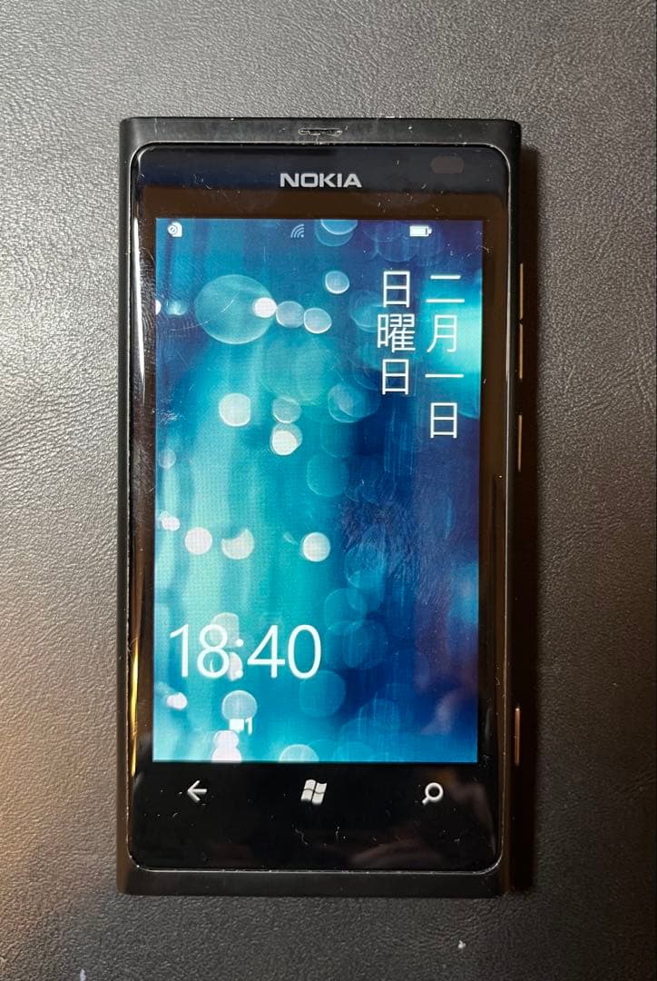 【美品】Windows Phone Nokia Lumia 800(起動確認済)