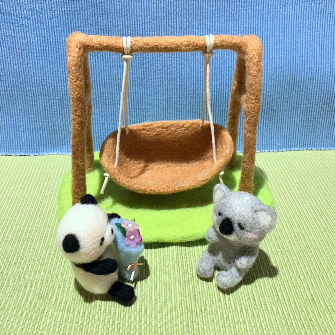 みみ 羊毛フェルト 作品 赤ちゃんパンダの冬のお散歩