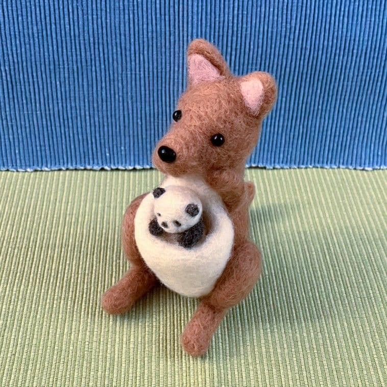 みみ 羊毛フェルト 作品 赤ちゃんパンダの冬のお散歩