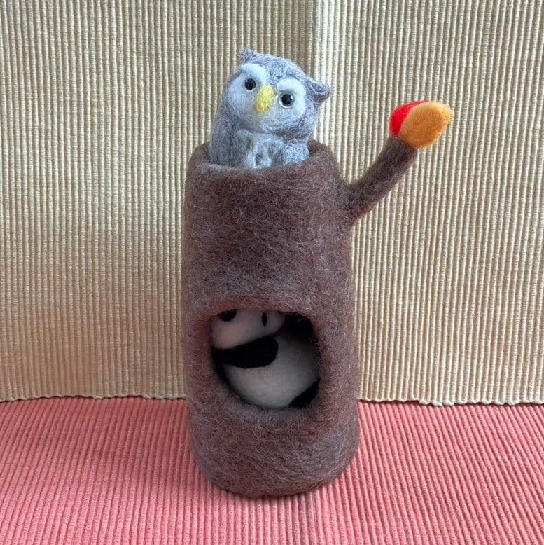 みみ 羊毛フェルト 作品 赤ちゃんパンダの冬のお散歩