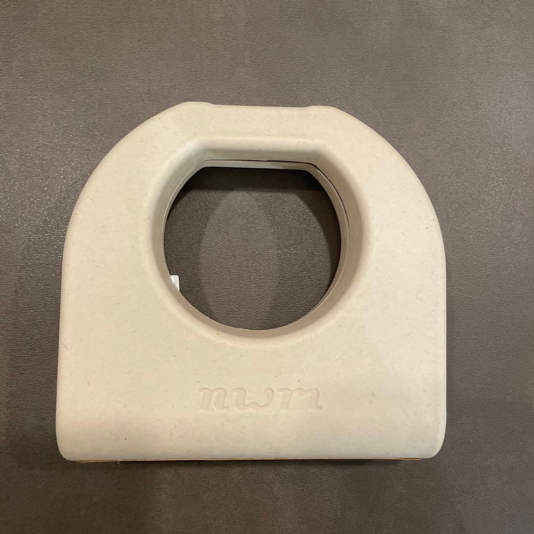 num GO MBN002 ワイヤレスイヤホン　白