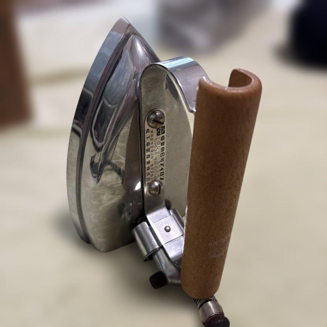 ★昭和レトロ★プロ仕様ナショナル 職業用アイロン 100V 500W