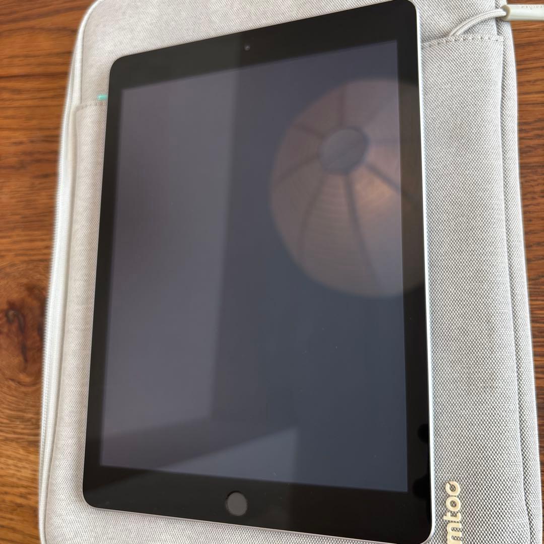 iPad 第5世代 スペースグレイ 32GB Wi-Fiモデル