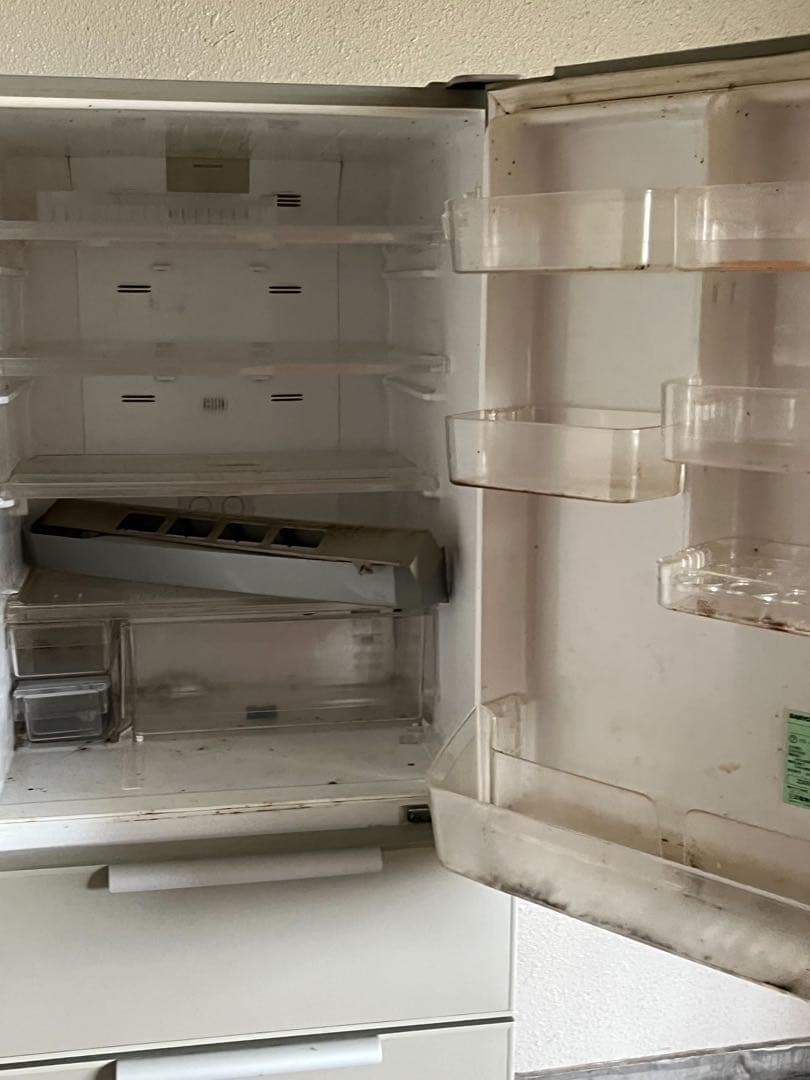 サンヨー　ボトムフリーザー シルバー冷蔵庫　355L ジャンク扱い