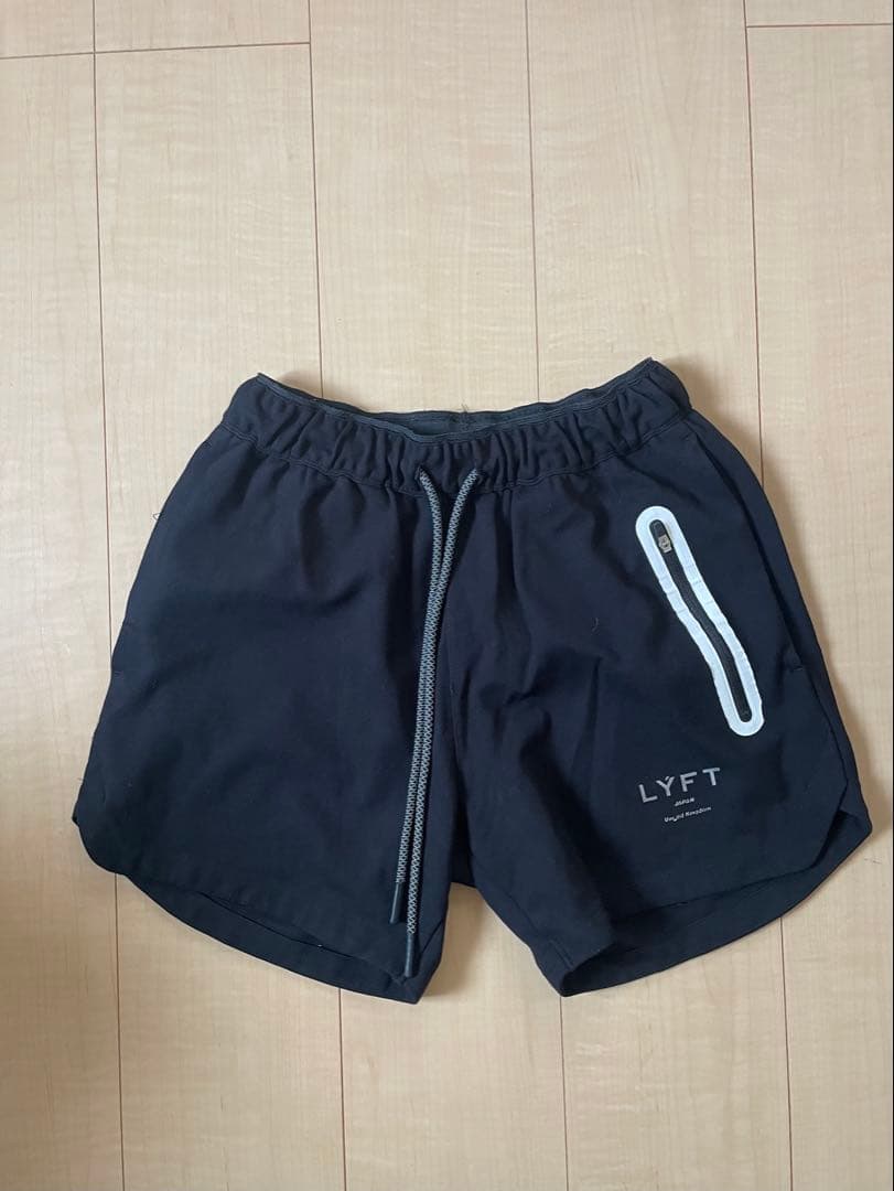 完売品　LYFT リフト　ハーフパンツ　BLACK