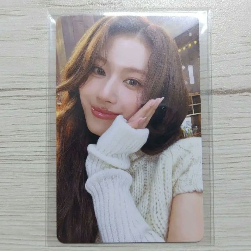 TWICE 2024 ポップアップ SKI BAR 1万円購入特典トレカ サナ