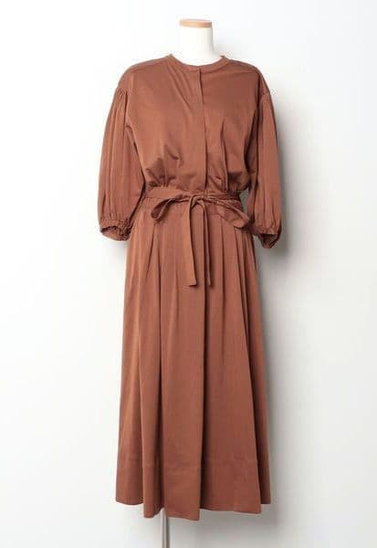 美品　カレンソロジー　ロングワンピース ７分袖　ウエストリボン付