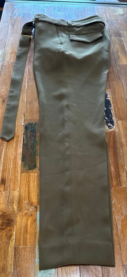 クルニ ワイドパンツ サイズ1 スラックス　オリーブ　極美品　ベルト付き