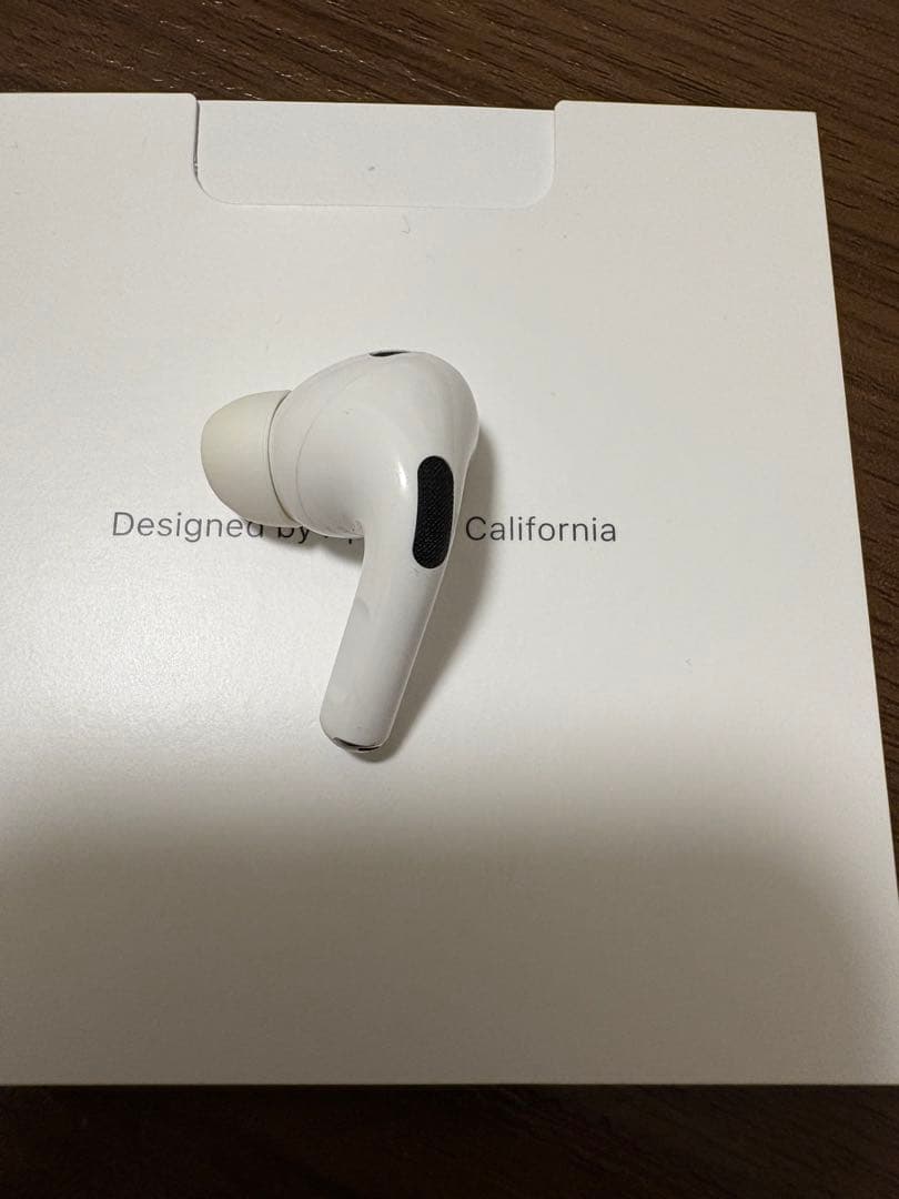 AirPods Pro 第二世代 (左耳+充電ケース)