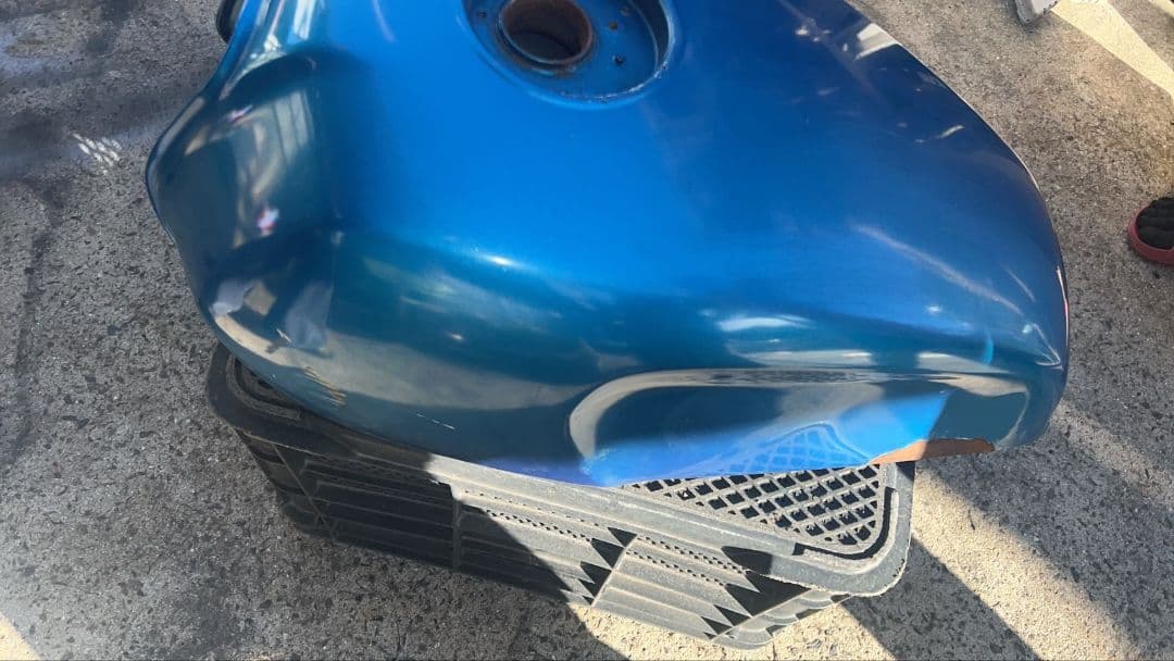 ヤマハ XJR400R 4HM タンク