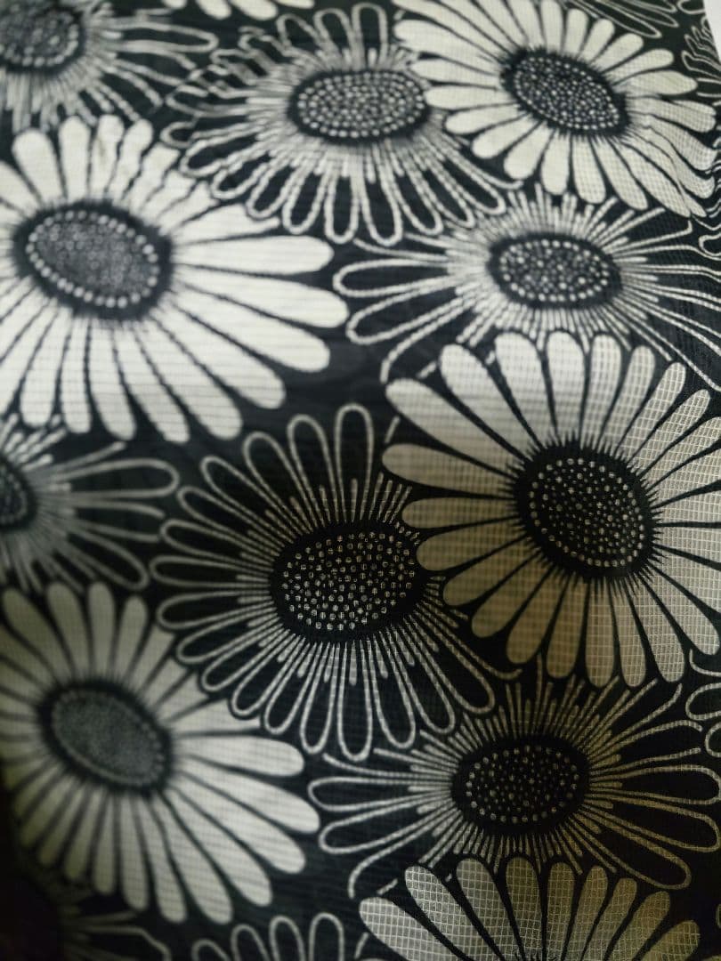 今の価格で20日に取り下げます。現行柄、竺仙 向日葵花柄 浴衣単品