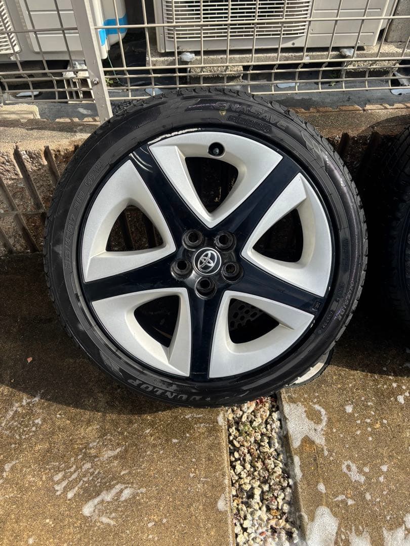 50プリウス 純正Sツーリングタイヤホイールセット　215/45/17R