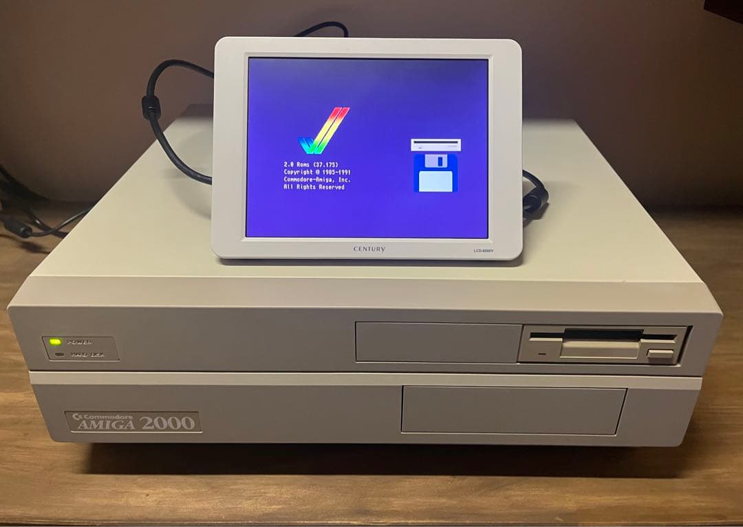 Amiga2000 コンピュータ　本体のみ