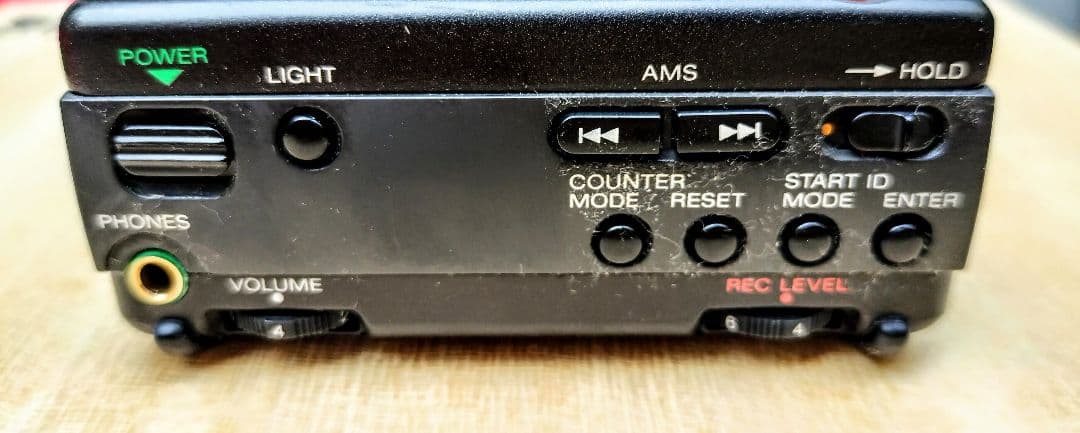 ポータブルプレーヤー SONY DAT WALKMAN TCD-D3