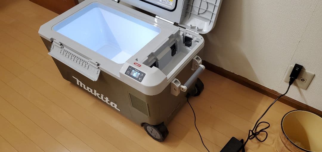 マキタ 50L 冷蔵庫 CW002GZO