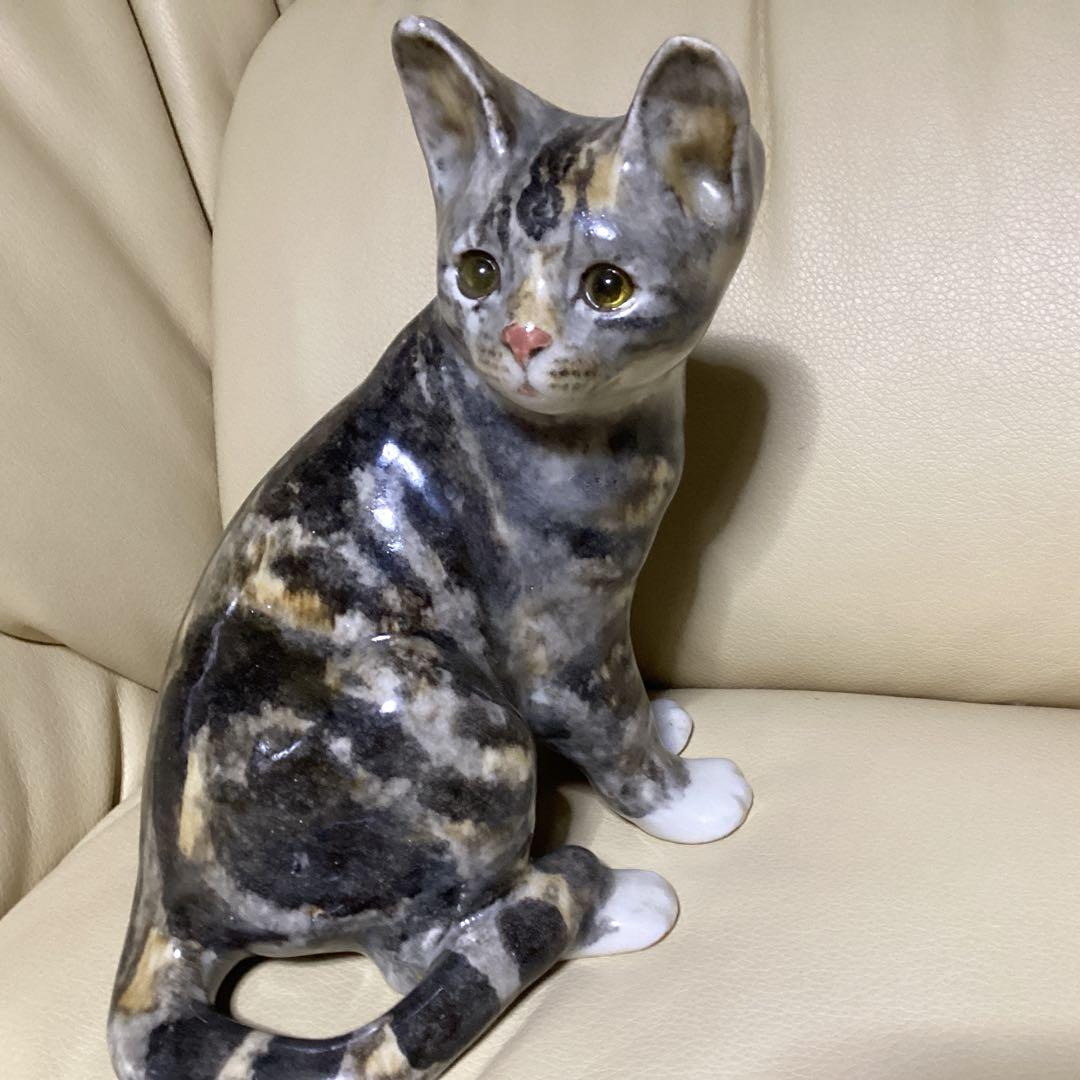 グレーと茶色の模様 が美しい約20cm ケンジントンキャット 小顔でつぶらな瞳