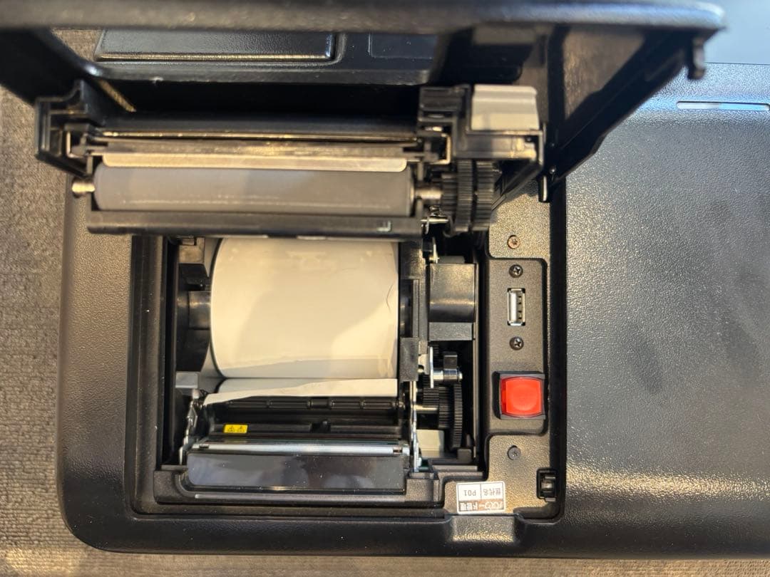 宿泊施設向け自動精算機（APS-01T）