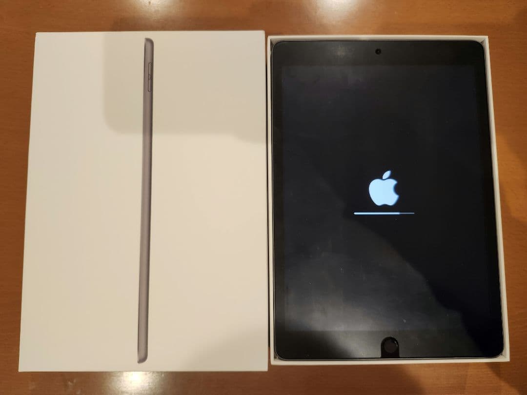 Apple iPad スペースグレー 本体　第9世代