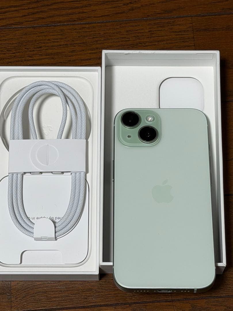 iPhone 15 128GB 本体