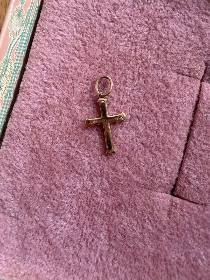 アガット クロスチャーム