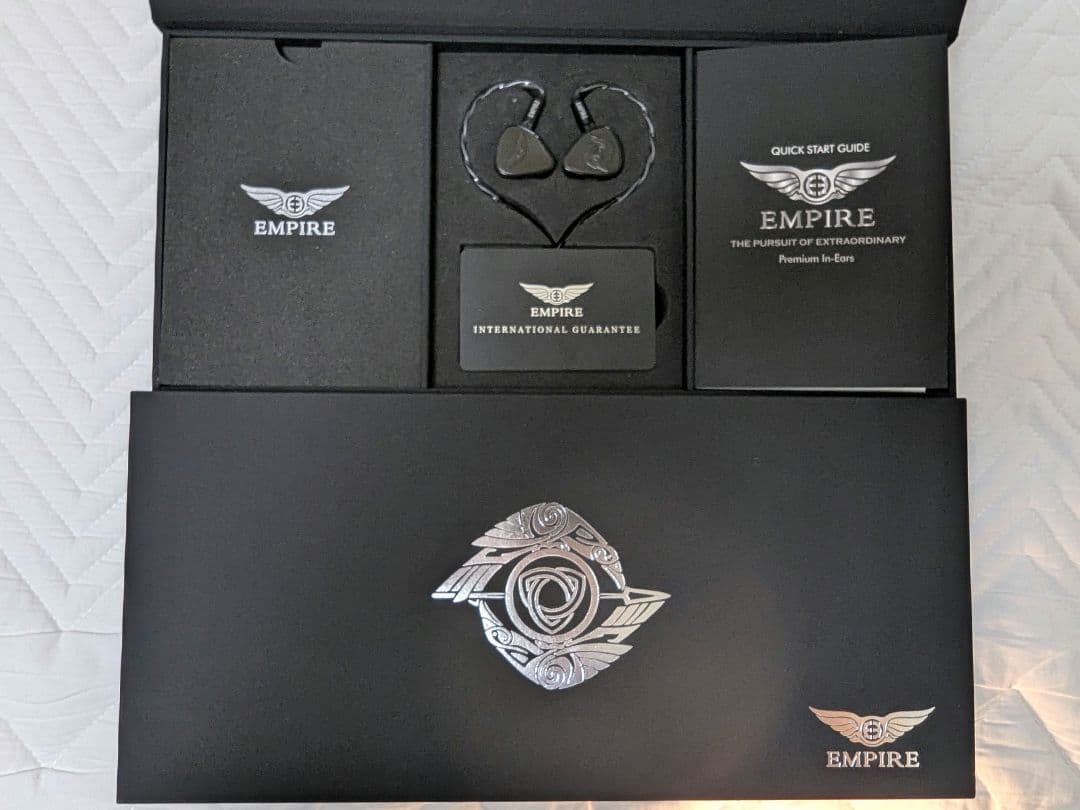 【期間限定】　超美品　Empire Ears Raven