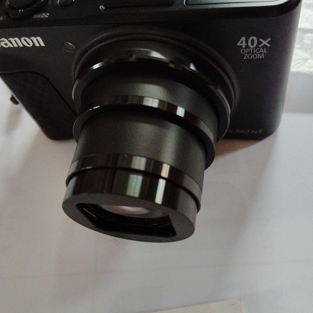 Canon PowerShot SX740 HS 本体と付属品