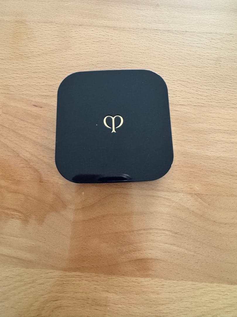 クレ・ド・ポー ボーテ プードゥルコンパクトエサンシエルn