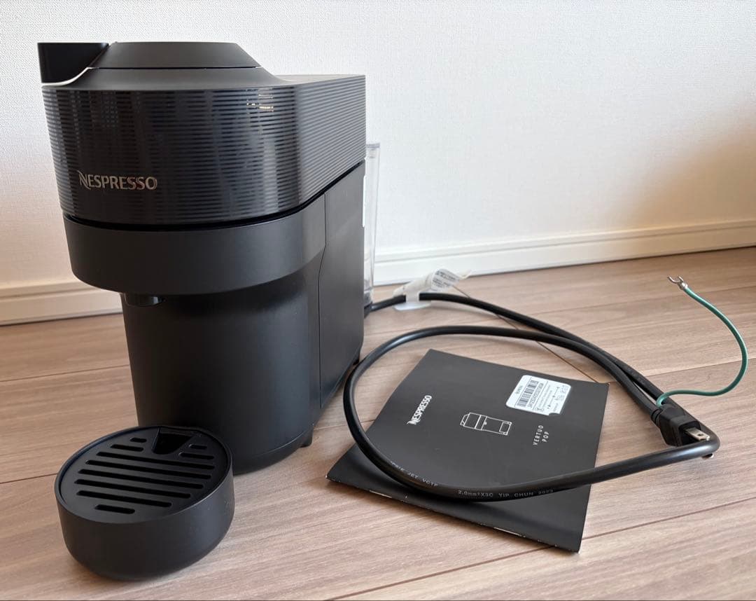 ネスプレッソ　VERTUO カプセル式コーヒーメーカー　GDV2 ブラック