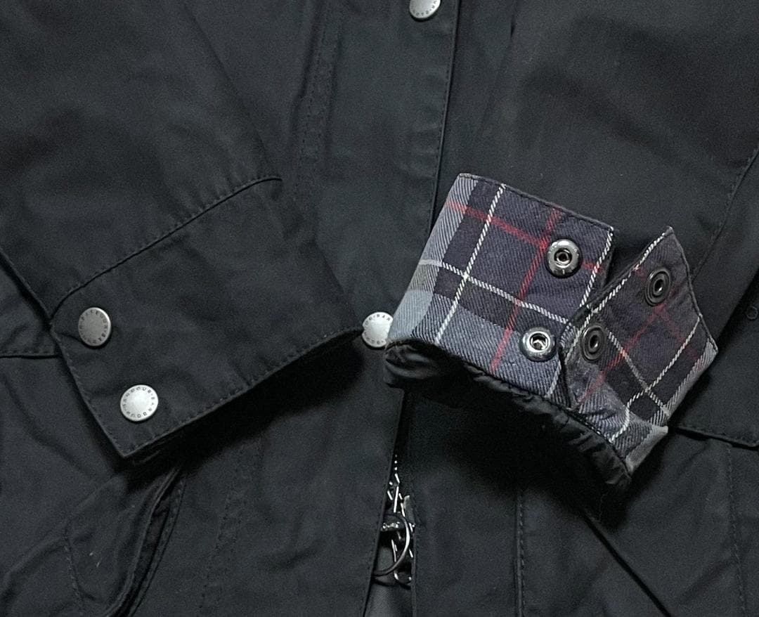 日本未発売 バブアー【BARBOUR】フード付きワックスコットンジャケット 黒L