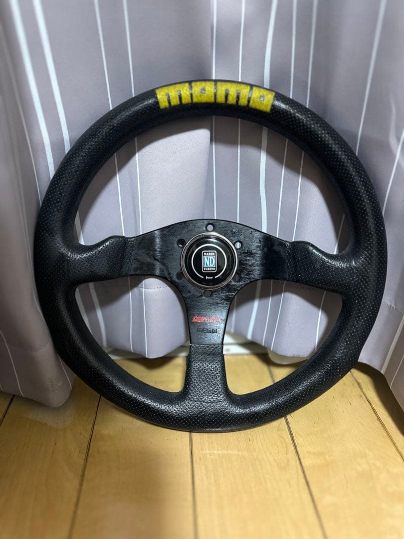 momo ステアリングホイール ND ブラック
