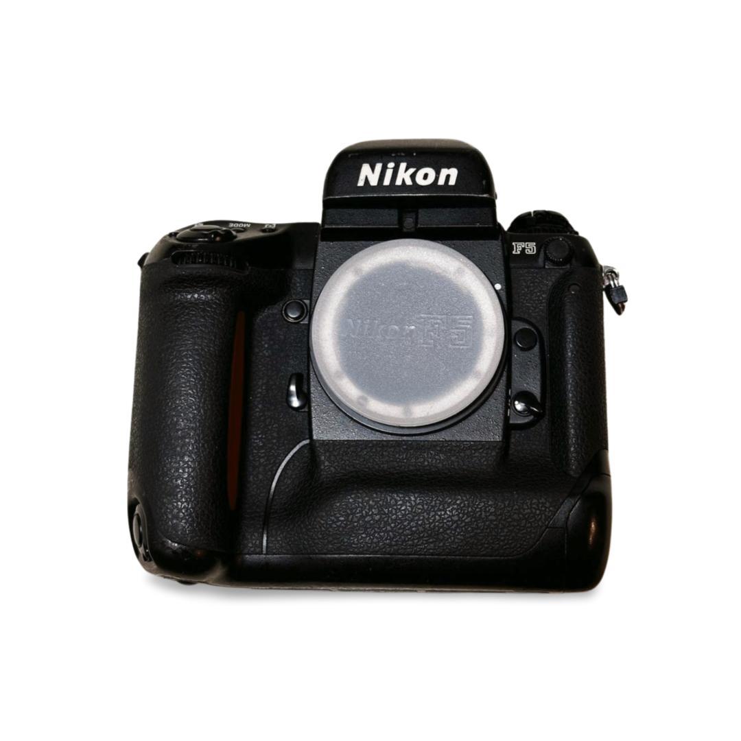 Nikon F5 ボディ シャッター確認済 キャップ付