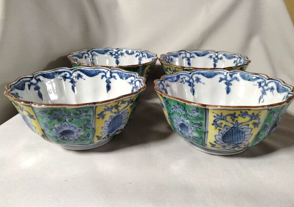 雲泉窯　青黃彩花唐草　向附　　小鉢　4個