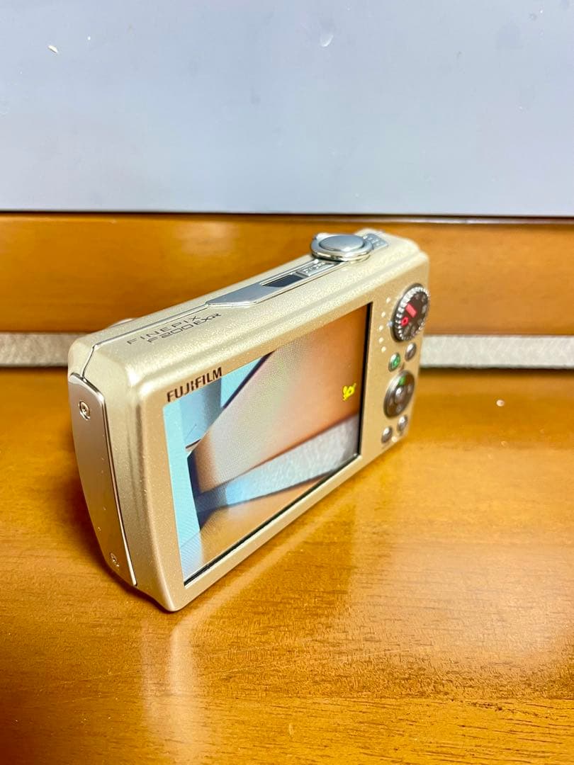 FUJIFILM FINEPIX F200EXR コンパクトデジタルカメラ