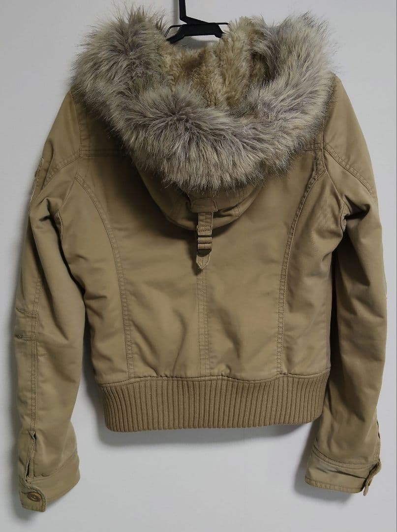 アバクロ　アウター【ベージュ】