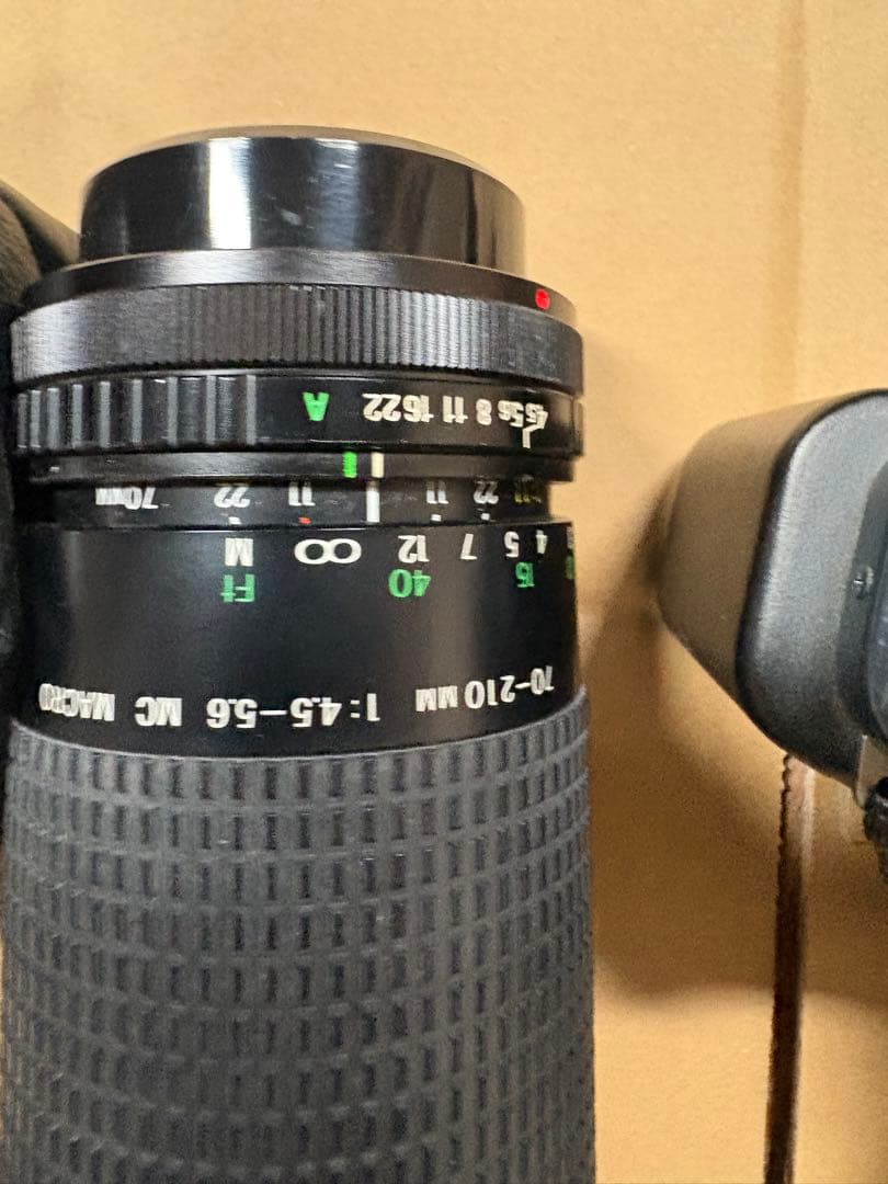 Canon T50 フィルム一眼レフカメラ レンズ　フラッシュ　ケース付き