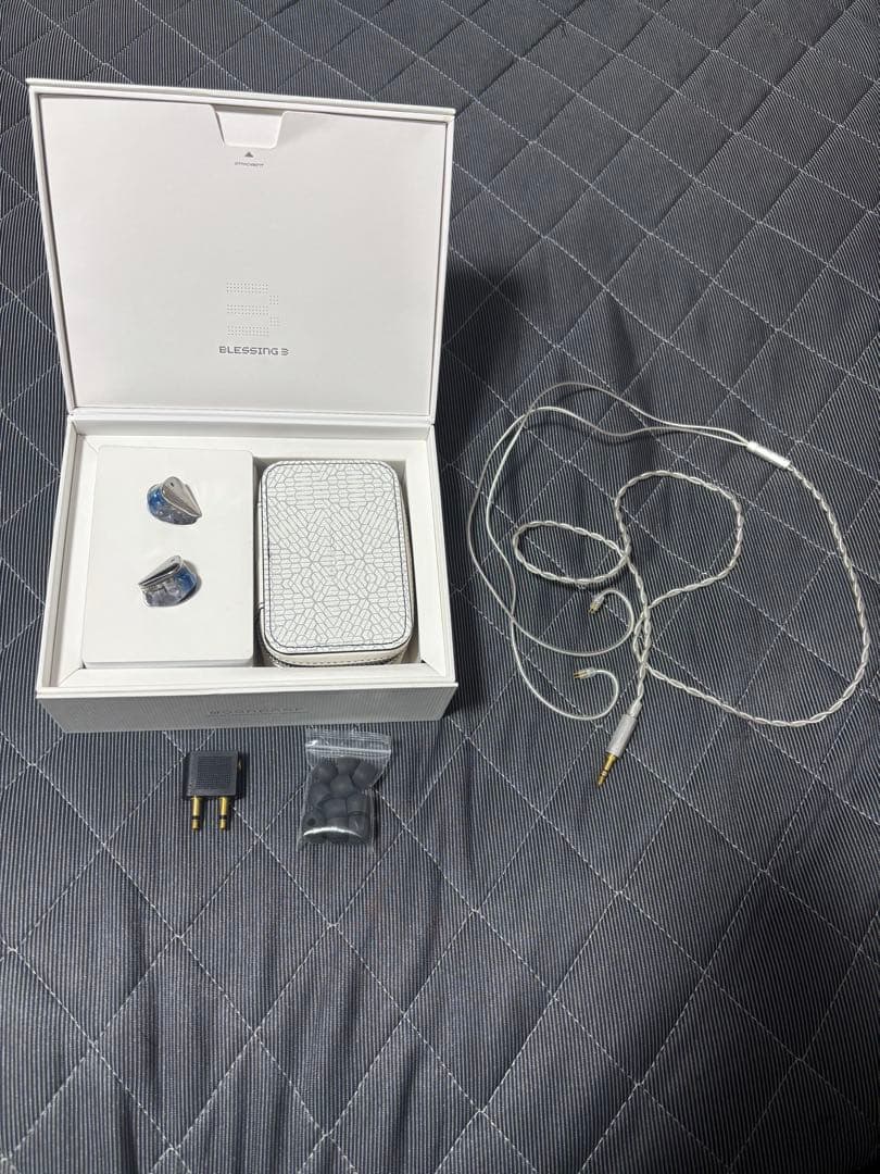 イヤホン moondrop Blessing 3