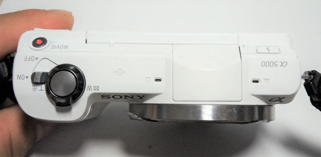 あ*ん様 ソニーSONY α5000 ボディ ホワイト 訳ありジャンク　ILCE