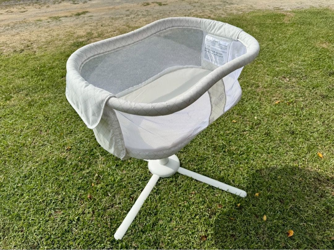 The HALO® Bassinest® 最高級メッシュデザイン バシネット
