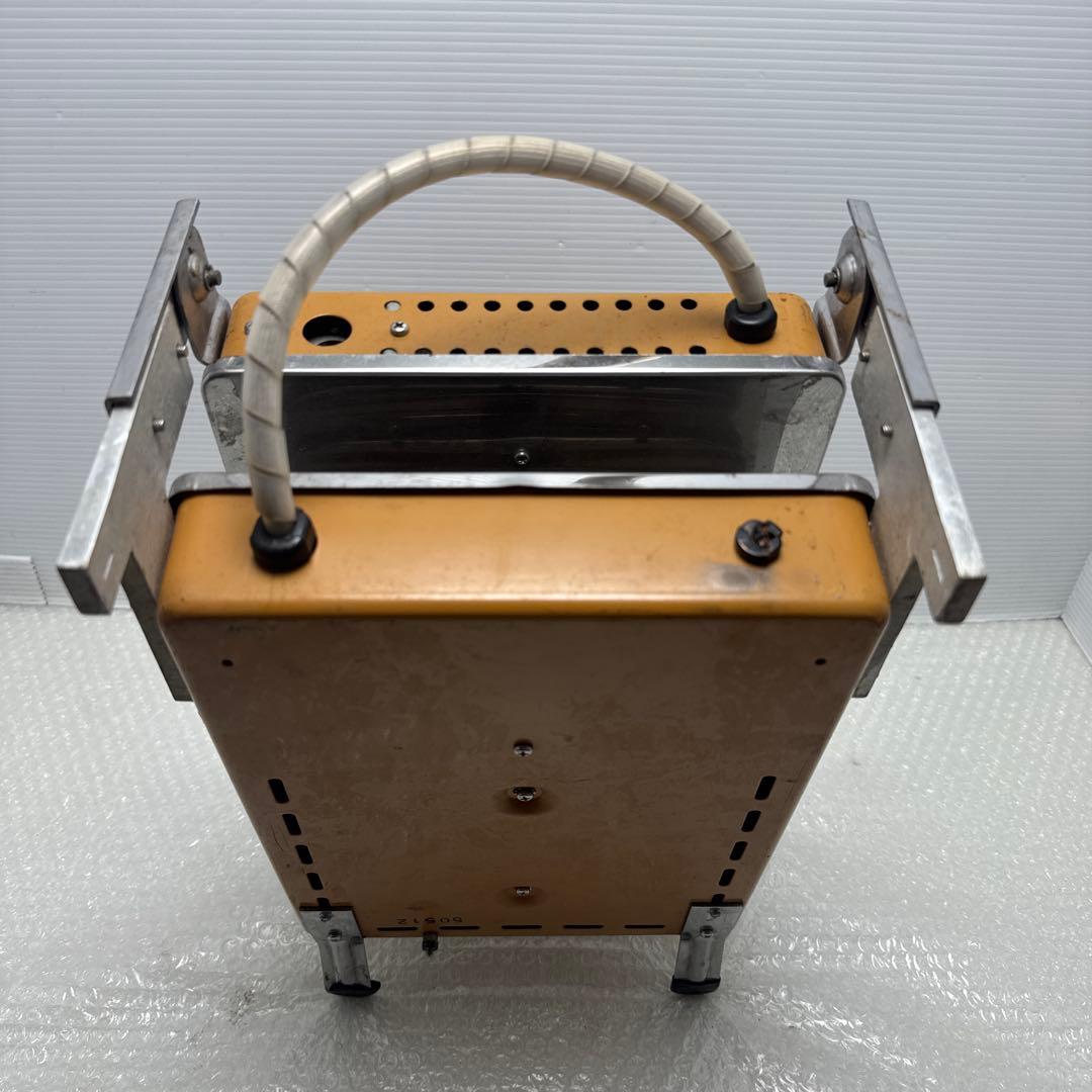 ワールドキッチンの業務用ワッフルメーカー「スナックベーカー KB2」