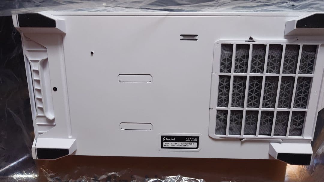 Fractal Pop Mini Air (ホワイトファンのおまけ付き）