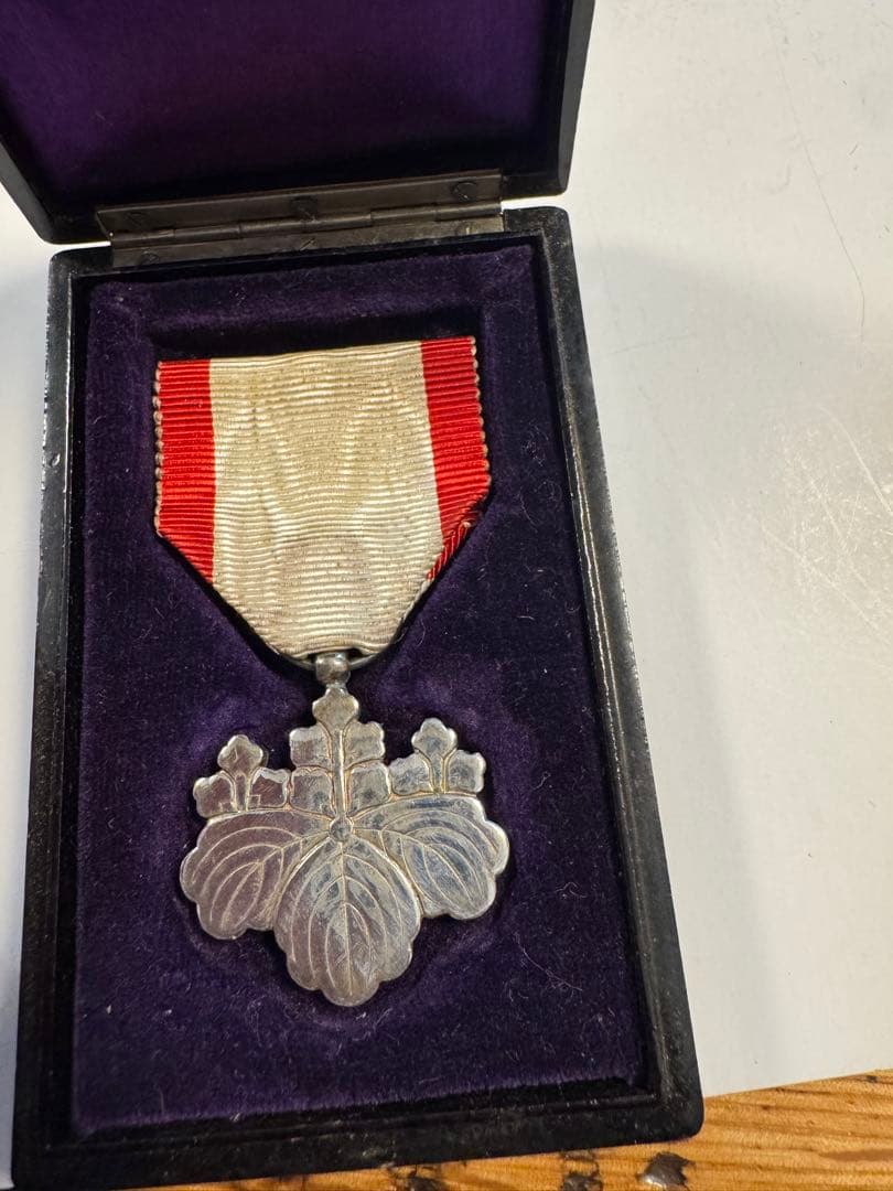 さる〜〜〜さん専用ページ旭日章の勲章